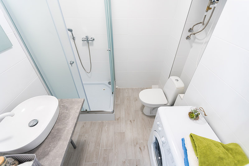 Топ 3 идеи для бюджетного ремонта ванной комнаты без кафеля