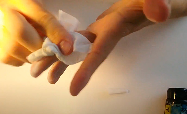 Очистка рук от герметика
